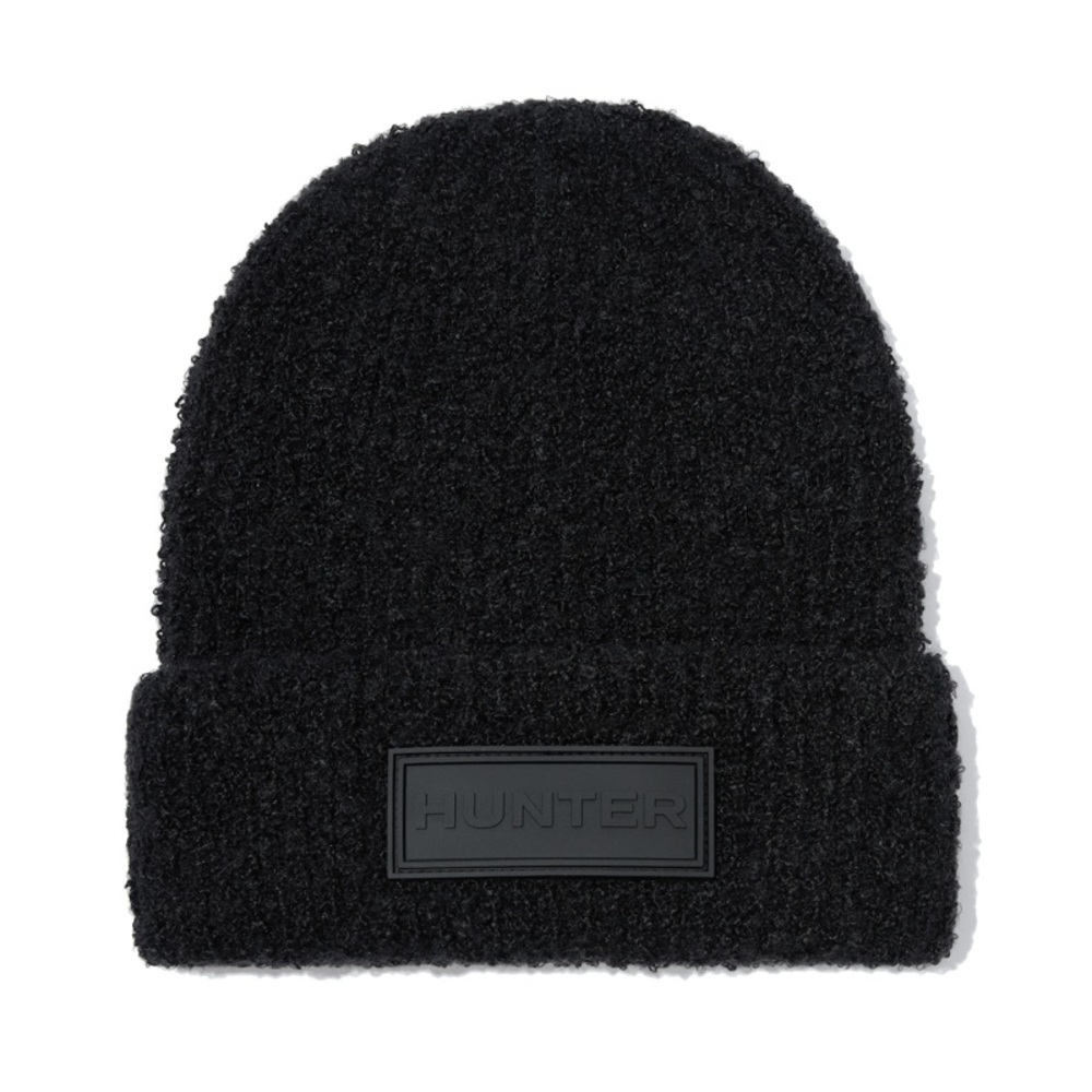 Hunter Tonal Patch Beanie in Solid Black
